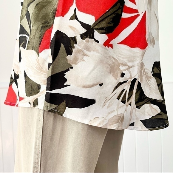 Calvin Klein Tropical Print Round Split Neck Roll Tab Long Sleeve Blouse Size M - Picture 10 of 16